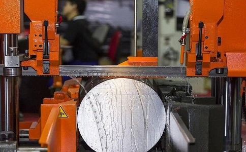 古丈立式金属带锯床切削出现跑带故障解决方法! 古丈立式金属带锯床切削出现跑带故障解决方法!